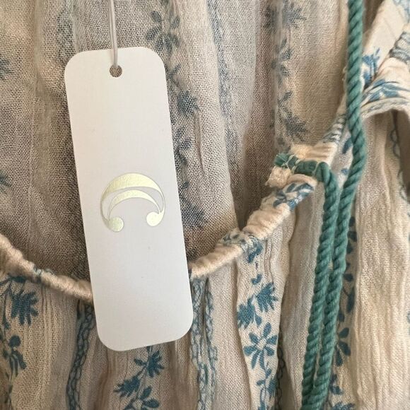 NWT sweet Boho women’s Blouse. Size Small. - Picture 4 of 14